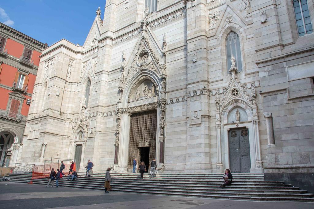 La Cattedrale Bed & Breakfast เนเปิลส์ ภายนอก รูปภาพ